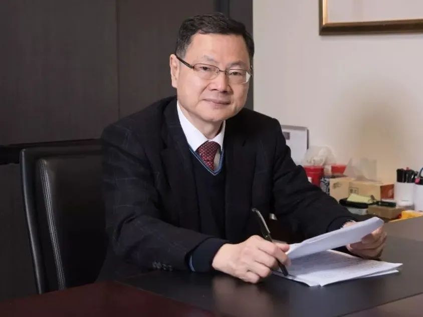 黄明瑞.jpg